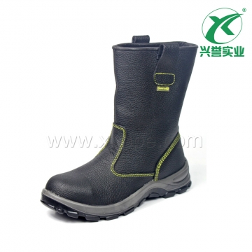 代尔塔 301405经典系列S1P加绒安全鞋