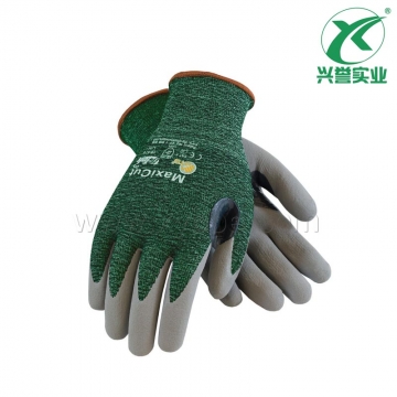 PIP 18-570 耐切割防护手套